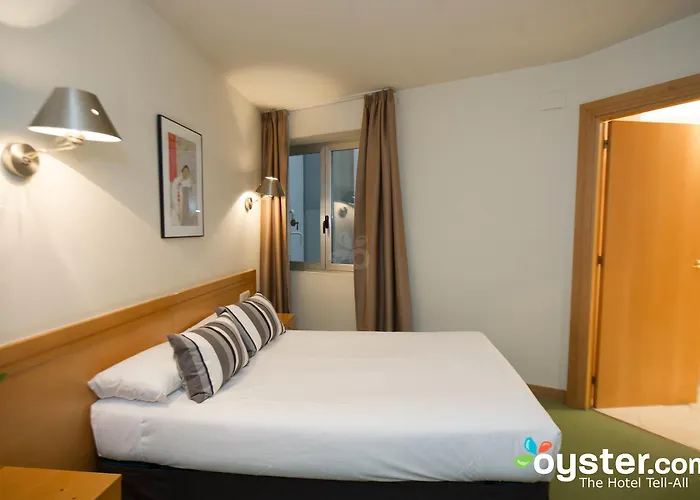 Zaragoza Plaza فندق