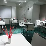 Zaragoza Plaza Szálloda *