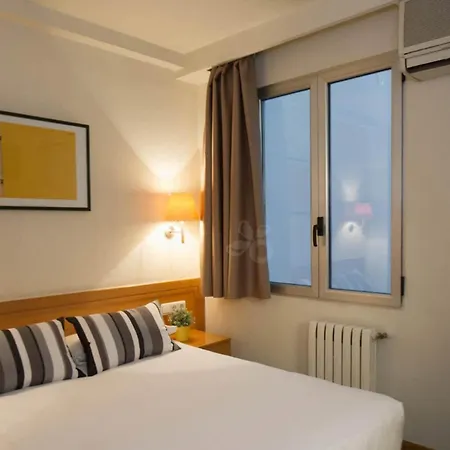 ホテル サラゴサ プラサ