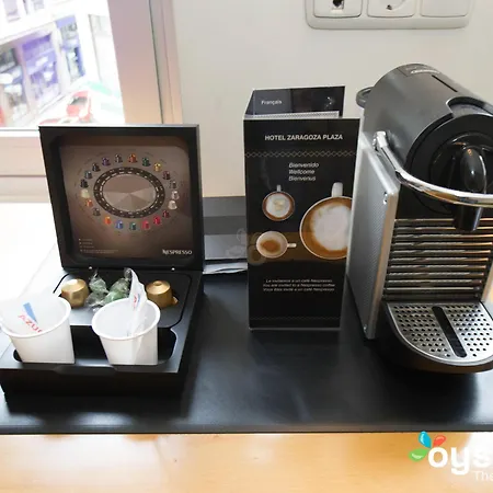 サラゴサ プラサ ホテル *