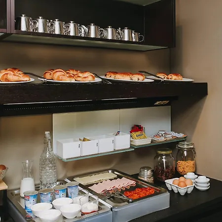 ホテル サラゴサ プラサ