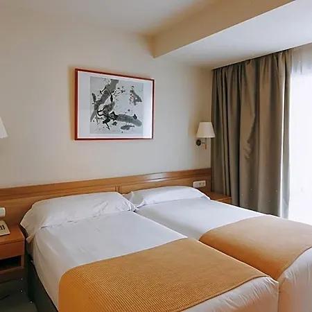 Hotel Zaragoza Plaza