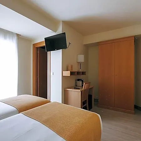 Zaragoza Plaza Hotel San Sebastián