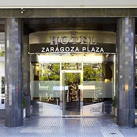 Zaragoza Plaza Hotel *