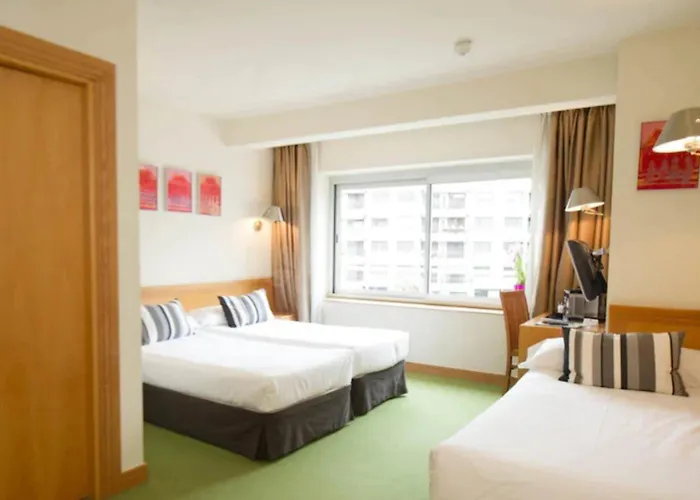 Hotel Zaragoza Plaza