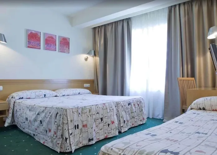 Hotel Zaragoza Plaza *