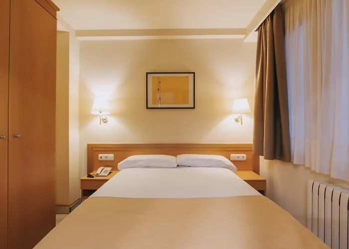 サラゴサ プラサ * サン・セバスティアン