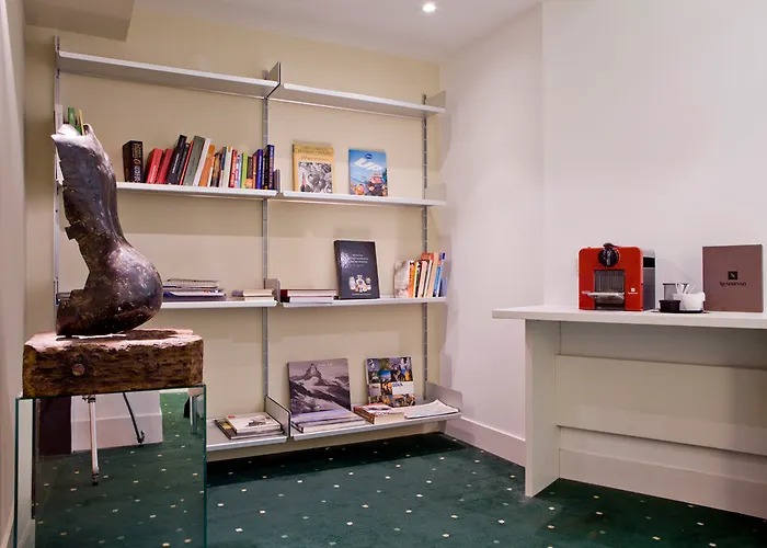 サラゴサ プラサ ホテル *