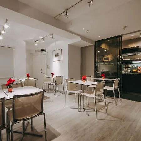 Готель Zaragoza Plaza Сан-Себастьян